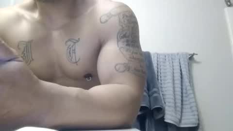 Snapshot of swollenhelmenthead chatting on 01-01-25, 09:41 swollenhelmenthead online show from 01-01-25, 09:41