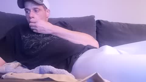 swontguy2025 online show from 06-18-26, 02:23