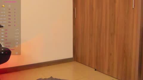 Snapshot of swt_blonde chatting on 02-28-25, 01:58 Ambar online show from 02-28-25, 01:58