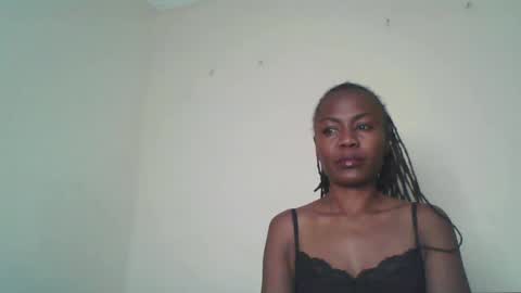 Snapshot of swtebony1 chatting on 05-06-26, 10:48 ALICIA online show from 05-06-26, 10:48