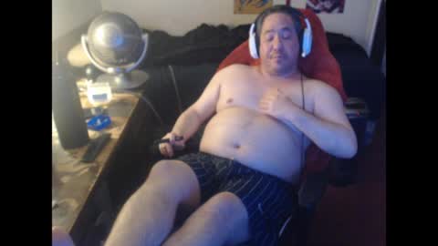Snapshot of sxykoreandick chatting on 05-13-26, 06:27 Rick Hard online show from 05-13-26, 06:27