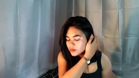 Snapshot of sy_arah chatting on 07-24-26, 05:27 arah online show from 07-24-26, 05:27