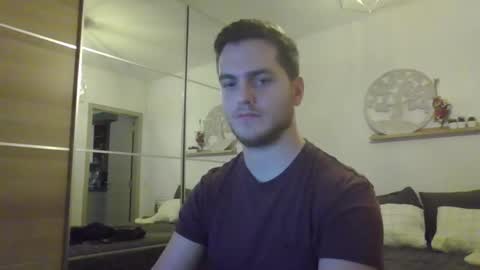 Snapshot of syl092 chatting on 12-06-24, 04:17 syl092 online show from 12-06-24, 04:17