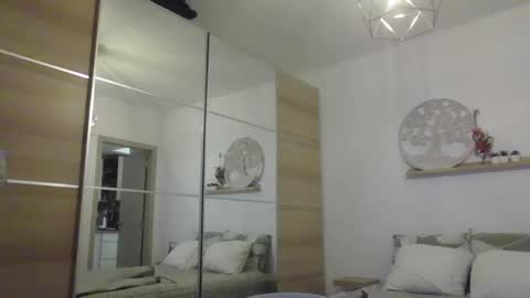 Snapshot of syl092 chatting on 12-12-24, 06:10 syl092 online show from 12-12-24, 06:10