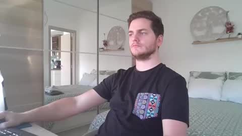 Snapshot of syl092 chatting on 02-23-25, 03:08 syl092 online show from 02-23-25, 03:08