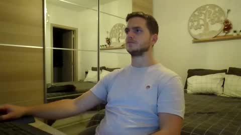 Snapshot of syl092 chatting on 10-07-25, 05:21 syl092 online show from 10-07-25, 05:21