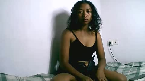 syliaah online show from 11-27-25, 02:57