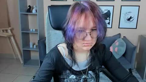 syllviareed online show from 01-09-26, 10:07