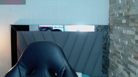 Snapshot of sylvana_rey chatting on 10-08-25, 12:14 S Y L V A N A online show from 10-08-25, 12:14