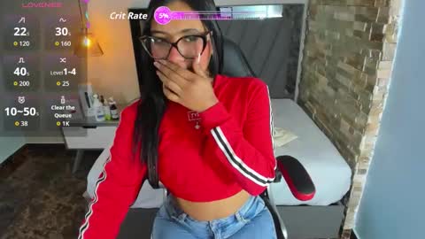 Snapshot of sylvana_rey chatting on 10-15-25, 01:00 S Y L V A N A online show from 10-15-25, 01:00