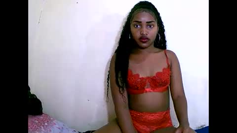 sylviasexy27 online show from 12-08-24, 06:33