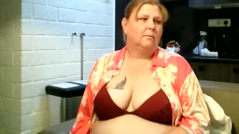 Snapshot of sylviastar47 chatting on 05-11-26, 04:59 Sylviastar47 online show from 05-11-26, 04:59