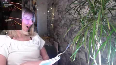 Sylvia online show from 12-04-25, 07:06