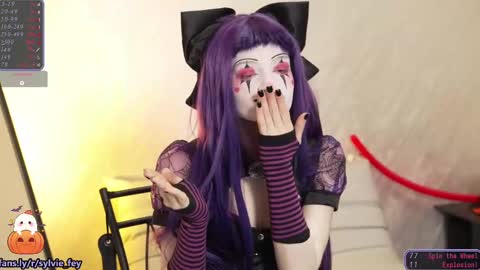 Sylvie online show from 11-01-25, 12:12