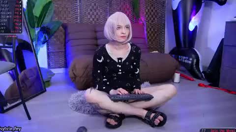 Sylvie online show from 07-20-26, 01:09