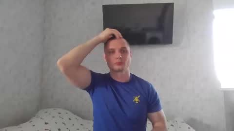 Snapshot of t30t chatting on 05-19-26, 10:10 Den online show from 05-19-26, 10:10