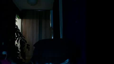 Snapshot of t_huracane chatting on 02-21-25, 05:53 Huracane online show from 02-21-25, 05:53