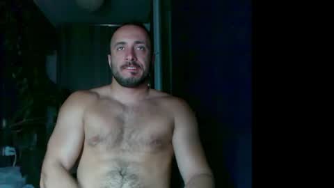 Snapshot of t_huracane chatting on 09-24-25, 06:55 Huracane online show from 09-24-25, 06:55