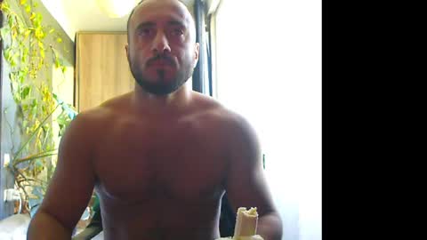 Snapshot of t_huracane chatting on 10-16-25, 10:49 Huracane online show from 10-16-25, 10:49