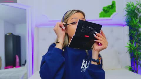 Snapshot of taahiraarabian chatting on 01-30-25, 01:10 Arianna online show from 01-30-25, 01:10