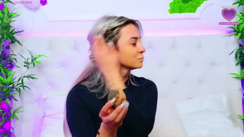 Snapshot of taahiraarabian chatting on 10-07-25, 02:47 Arianna online show from 10-07-25, 02:47