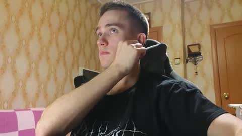 Snapshot of taakanyoko chatting on 10-19-25, 04:18 Urahara online show from 10-19-25, 04:18