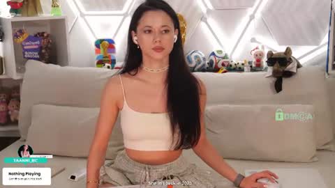 Snapshot of taanni_bc chatting on 07-16-26, 07:53 TAANNI online show from 07-16-26, 07:53