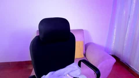 Snapshot of tabitapurple chatting on 01-14-25, 12:35 TABITA online show from 01-14-25, 12:35