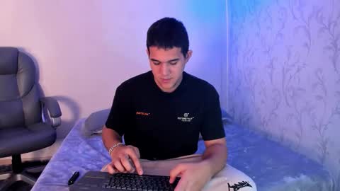 tadeo_vega online show from 02-04-26, 03:23