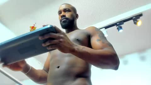 Snapshot of tafari_1 chatting on 05-25-26, 11:05 Tafari Zulu online show from 05-25-26, 11:05
