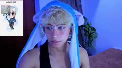 taichi online show from 11-17-25, 07:47