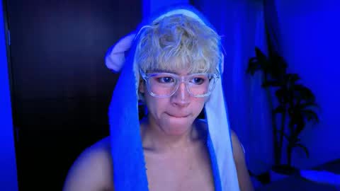 taichi online show from 11-18-25, 07:13