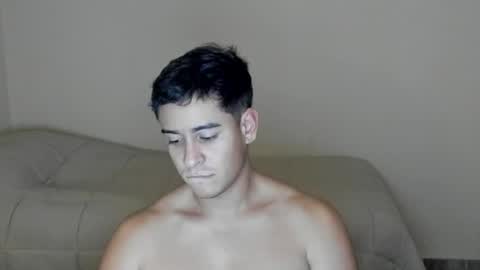 Snapshot of tairoanddagnye chatting on 04-10-26, 03:34 Tairo online show from 04-10-26, 03:34