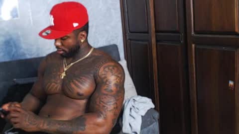 Tairon Tucke online show from 12-17-24, 02:44