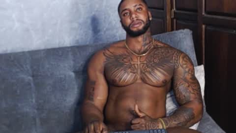 Tairon Tucke online show from 01-25-25, 12:17