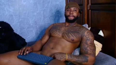 Tairon Tucke online show from 03-01-25, 07:19