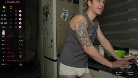 Taison online show from 11-06-25, 03:51