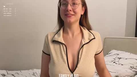 Molly online show from 11-13-25, 01:26