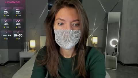 Sasha online show from 10-09-25, 01:36