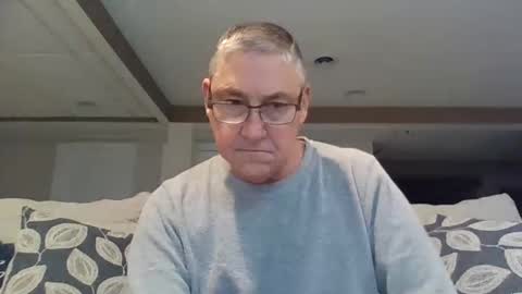 Snapshot of takeitalldown101 chatting on 02-22-25, 09:01 takeitalldown101 online show from 02-22-25, 09:01