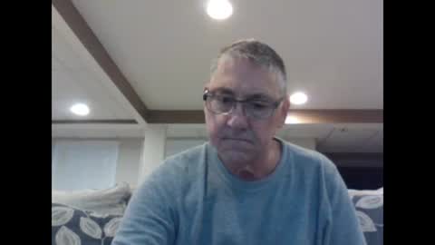 Snapshot of takeitalldown101 chatting on 02-23-25, 08:33 takeitalldown101 online show from 02-23-25, 08:33