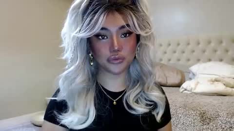 Lena online show from 01-23-25, 12:09