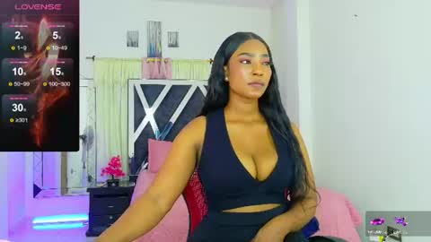 taliana  modelo independiente online show from 06-25-26, 05:12