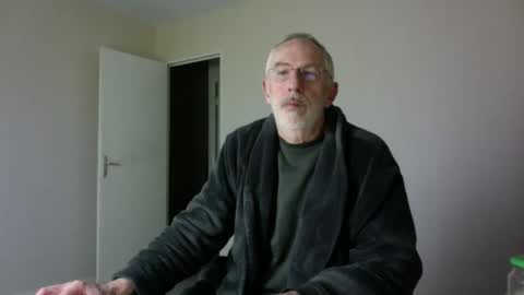 Jack Pierrot online show from 02-11-26, 07:19