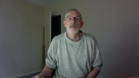 Snapshot of taliesin4321 chatting on 04-26-26, 04:21 Jack Pierrot online show from 04-26-26, 04:21