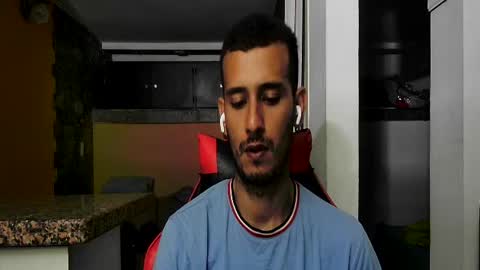 talktome4 online show from 08-01-26, 02:33