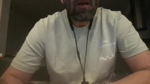 Snapshot of tallboy77eu chatting on 04-21-26, 06:23 Aligator online show from 04-21-26, 06:23