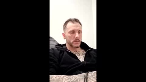 Snapshot of tallcleancuthung chatting on 03-15-26, 01:28 Tallcleancuthung online show from 03-15-26, 01:28