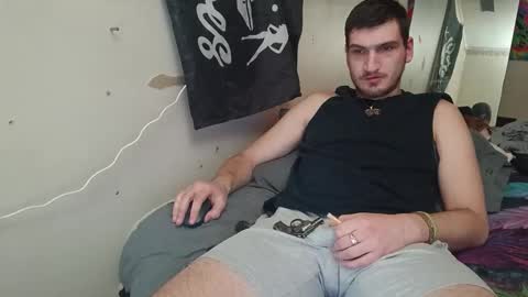 tallerandhandsomer online show from 01-16-26, 10:19