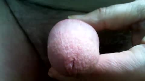 Snapshot of tallgentleman chatting on 12-01-24, 05:35 tallgentleman online show from 12-01-24, 05:35